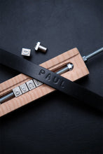 Load image into Gallery viewer, Kameragurt Leder zwei Nieten - Edition SAFE
